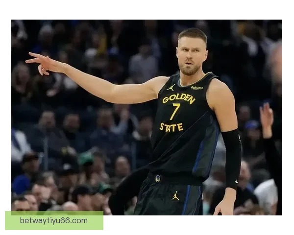 科尔：波尔津吉斯伤退后球队士气受损 失控局面难以扭转